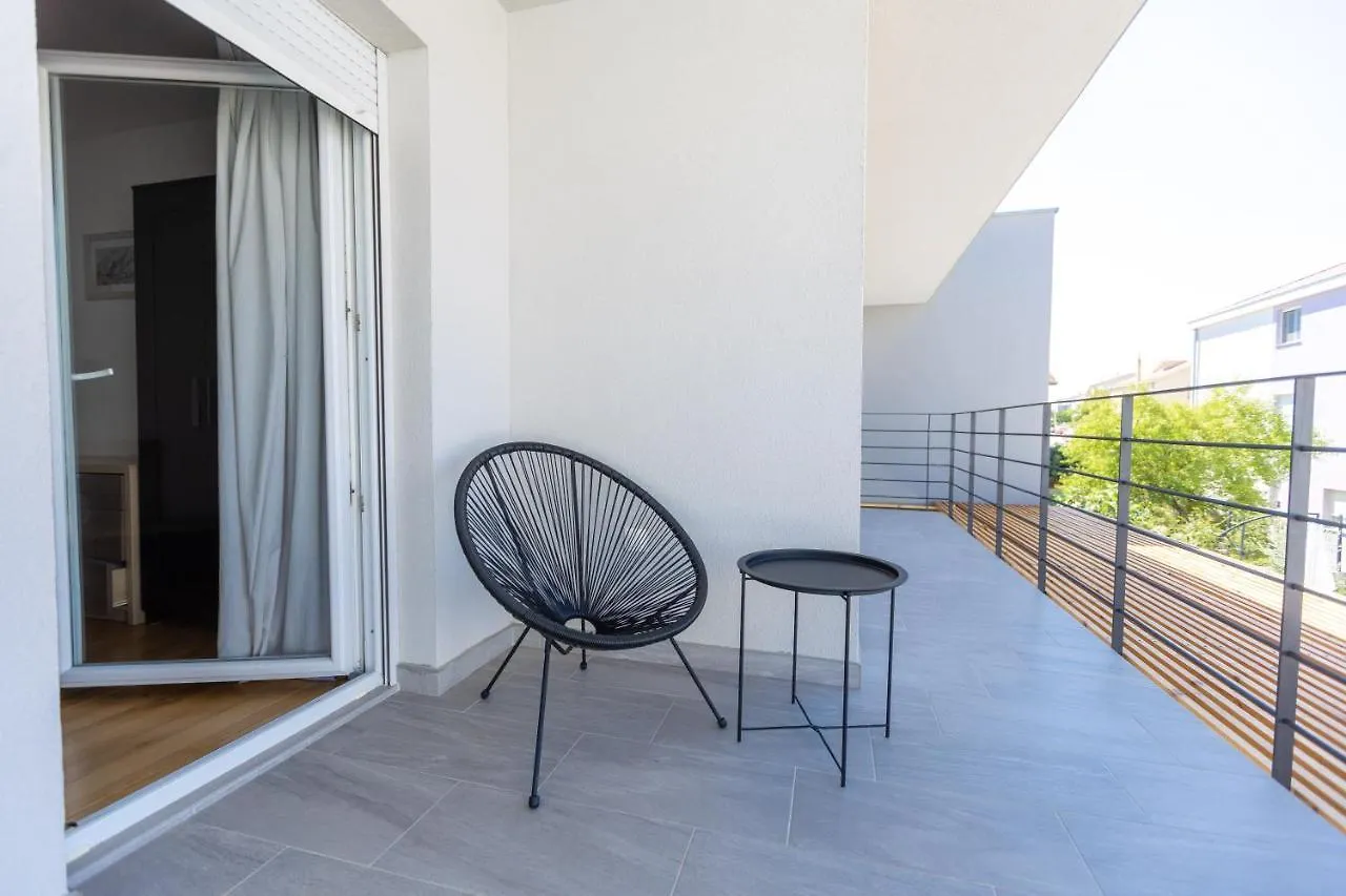 Home sweet apartments Zadar 0*,
